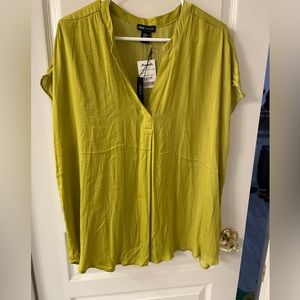 Jones New York silky green top. New with tags.  Size 1X